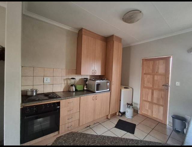 2 BEDROOM APARTMENT FOR SALE IN THE ORCHARDS